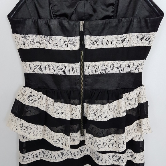 Guess Strapless Stripe Peplum Mini Dress size 1 - Picture 5 of 7